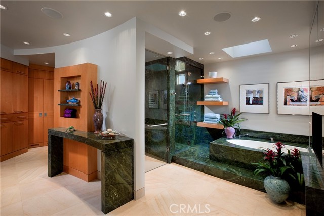 MLS #OC25224809 image #11