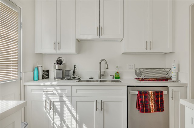 MLS #OC25224812 image #11