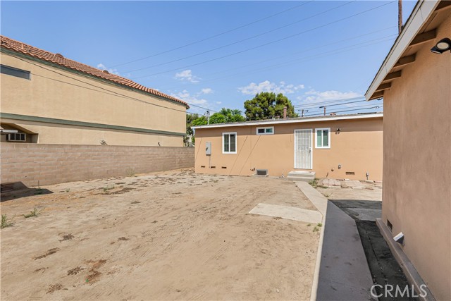 MLS #OC25224812 image #17