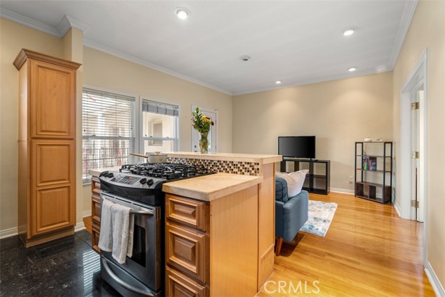 MLS #OC25224830 image #4