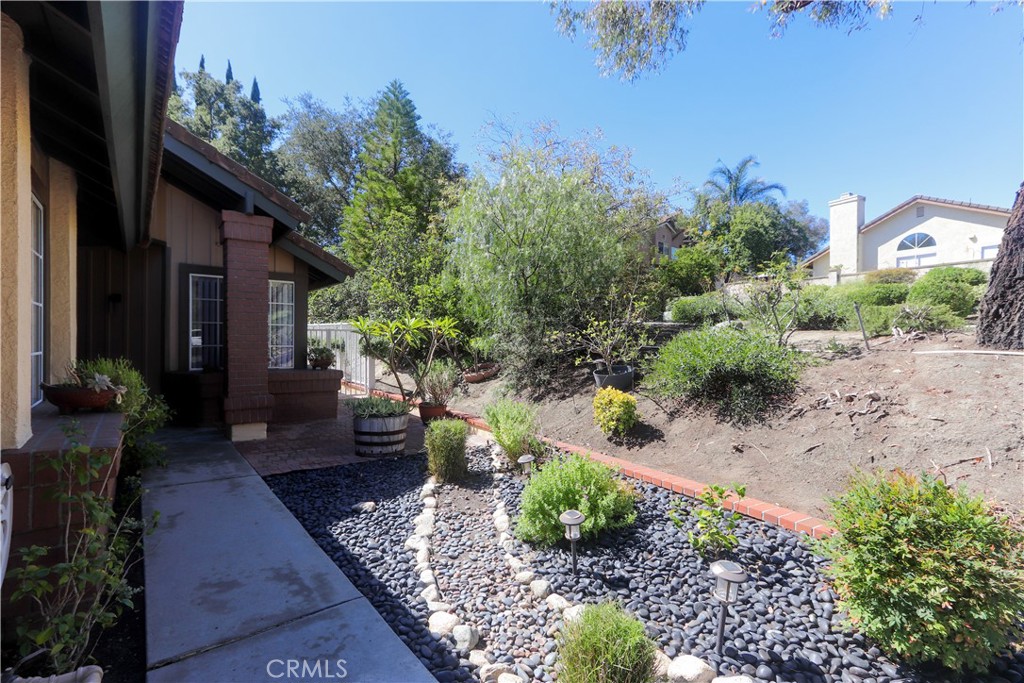 MLS #OC25224898 image #4