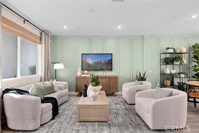 MLS #OC25224910 image #1