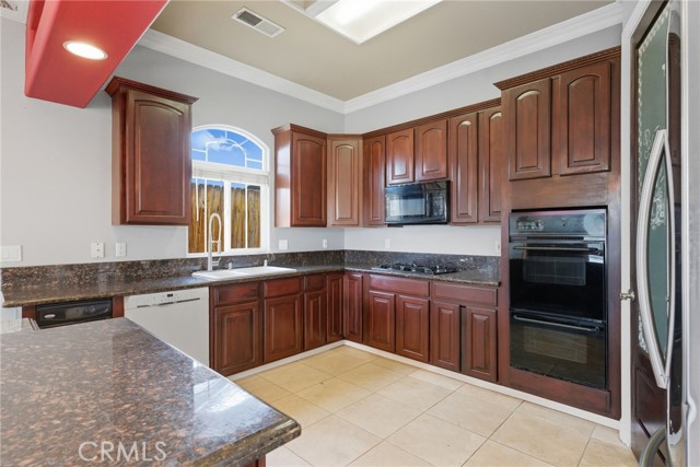 MLS #OC25224918 image #14