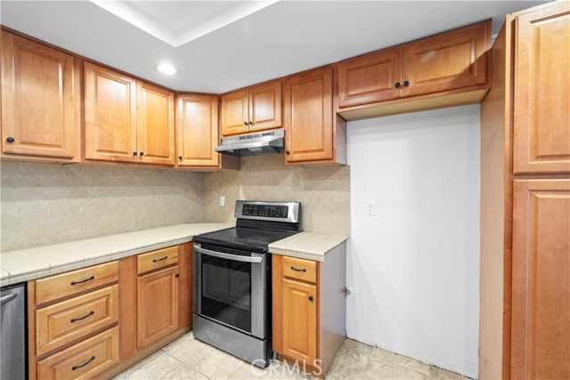 MLS #OC25224922 image #13