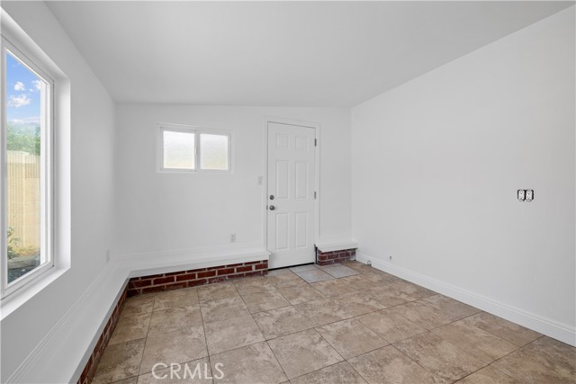 MLS #OC25224922 image #28