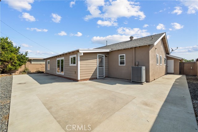 MLS #OC25224922 image #32