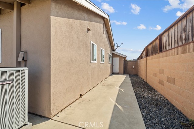 MLS #OC25224922 image #36