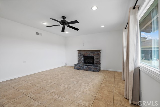 MLS #OC25224922 image #5