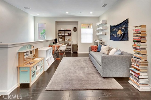 MLS #OC25225024 image #13