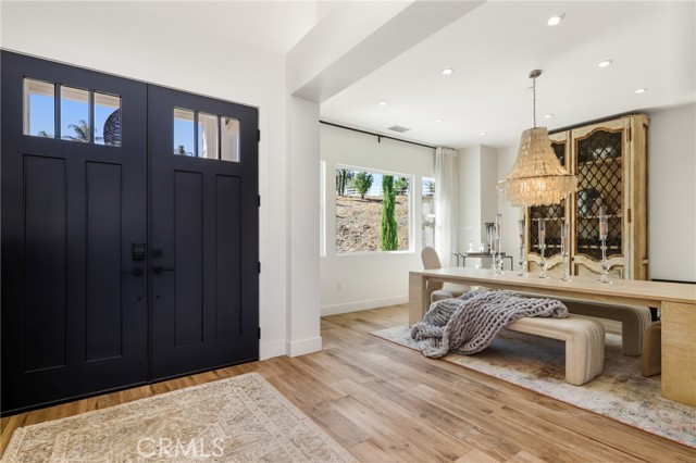 MLS #OC25225035 image #3