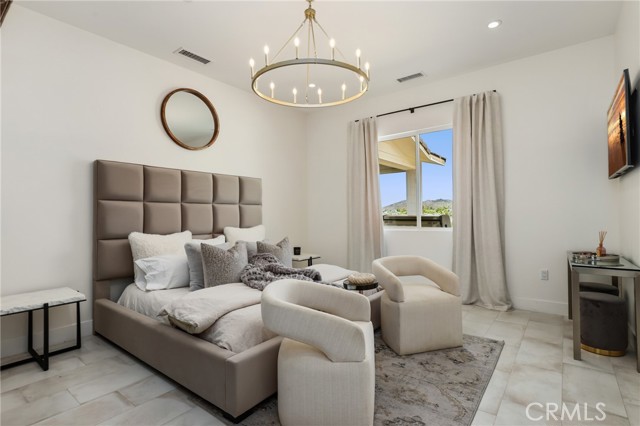 MLS #OC25225035 image #30