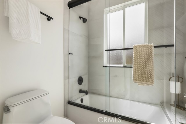 MLS #OC25225035 image #37