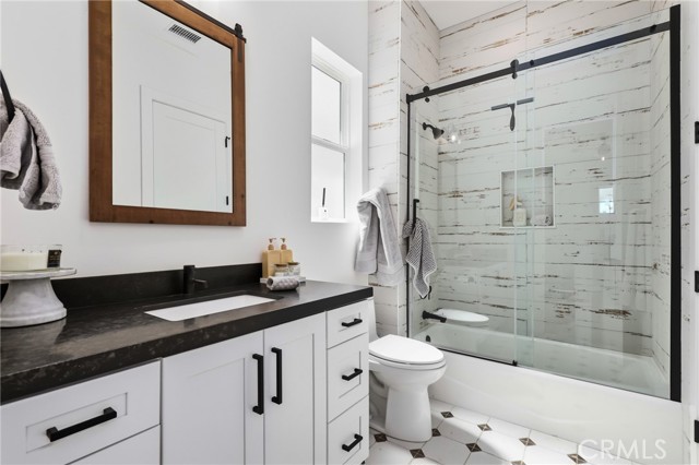 MLS #OC25225035 image #50