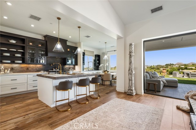 MLS #OC25225035 image #8