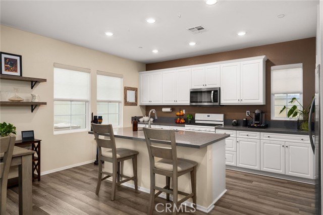 MLS #OC25225045 image #5