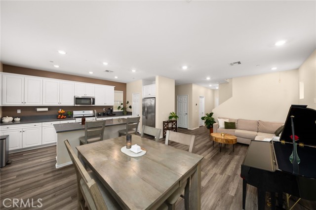 MLS #OC25225045 image #7