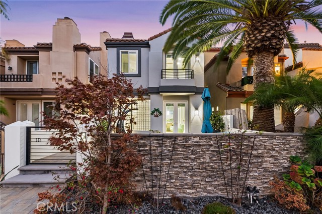 MLS #OC25225070 image #6