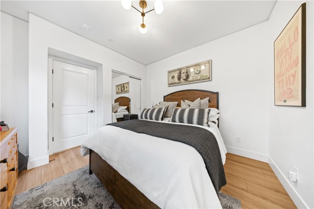 MLS #OC25225088 image #10