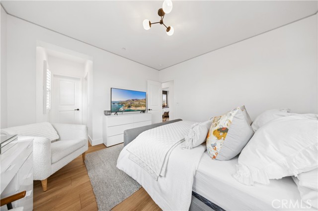 MLS #OC25225088 image #18