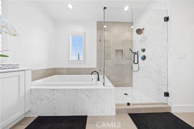 MLS #OC25225088 image #23