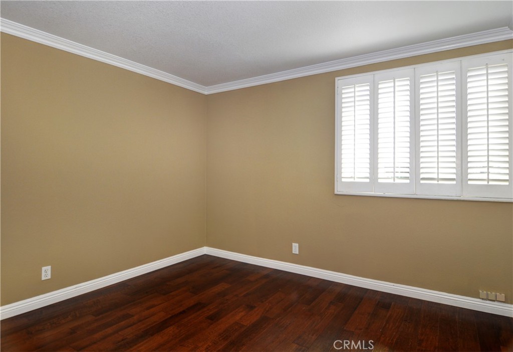 MLS #OC25225101 image #19