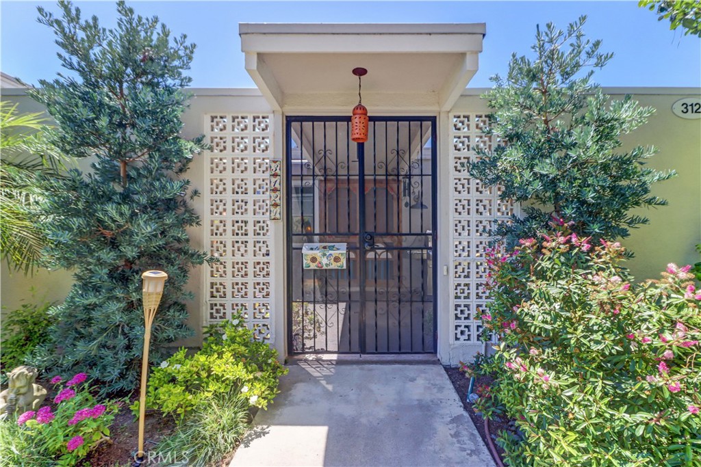 MLS #OC25225128 image #2