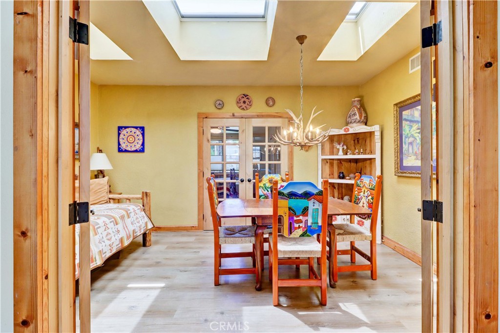 MLS #OC25225128 image #25