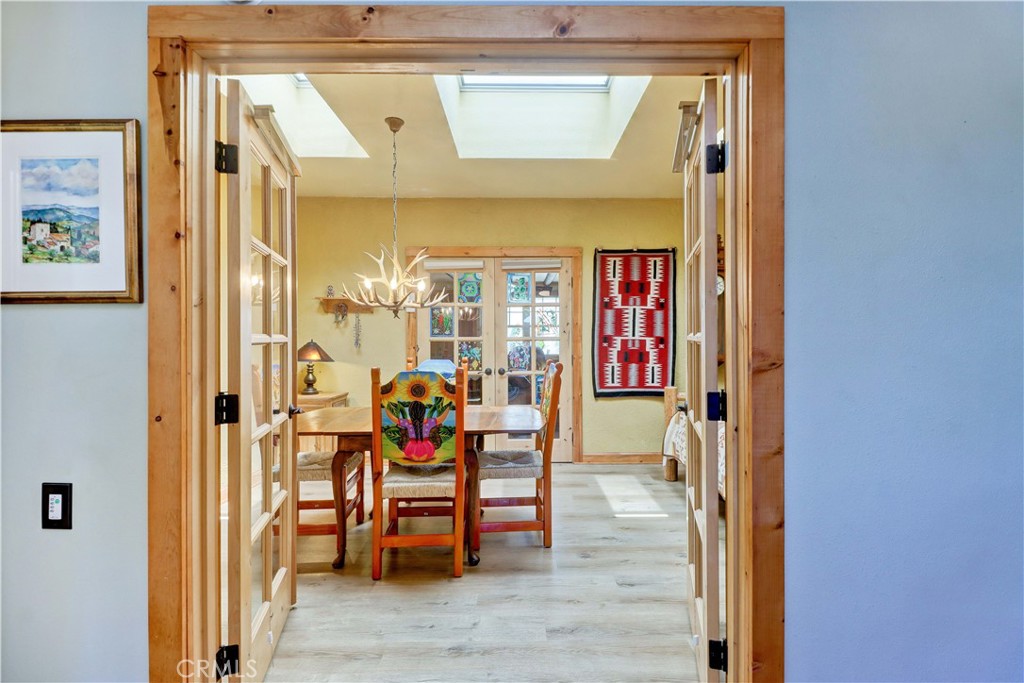 MLS #OC25225128 image #33