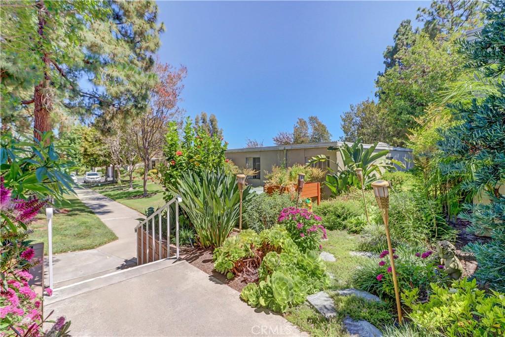 MLS #OC25225128 image #56