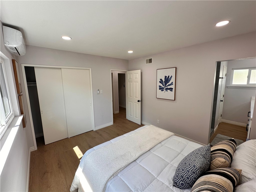 MLS #OC25225133 image #13