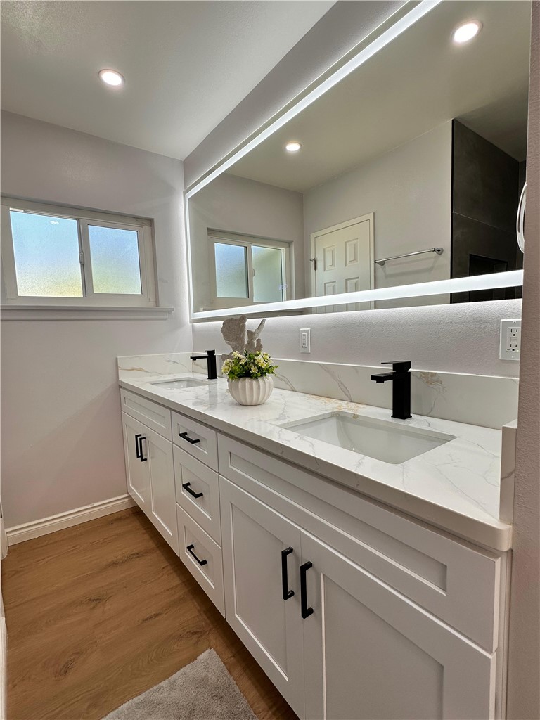 MLS #OC25225133 image #16