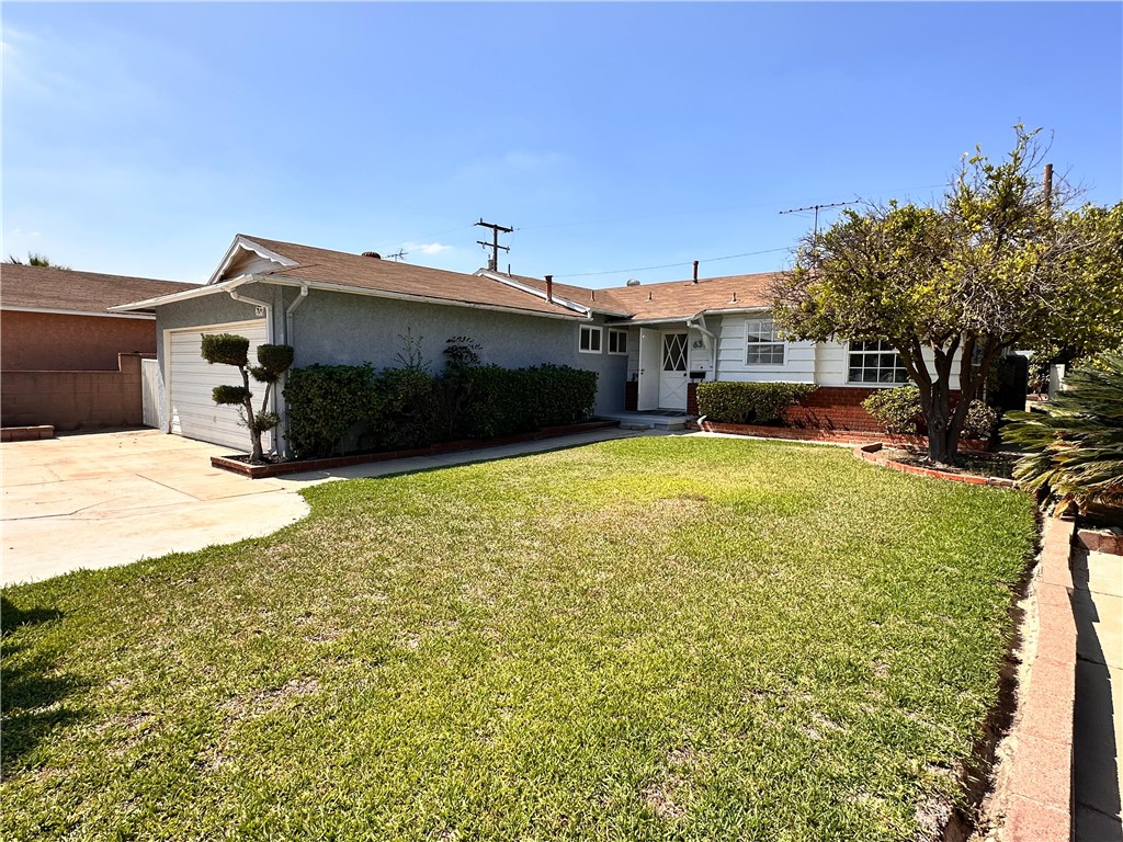 MLS #OC25225133 image #2