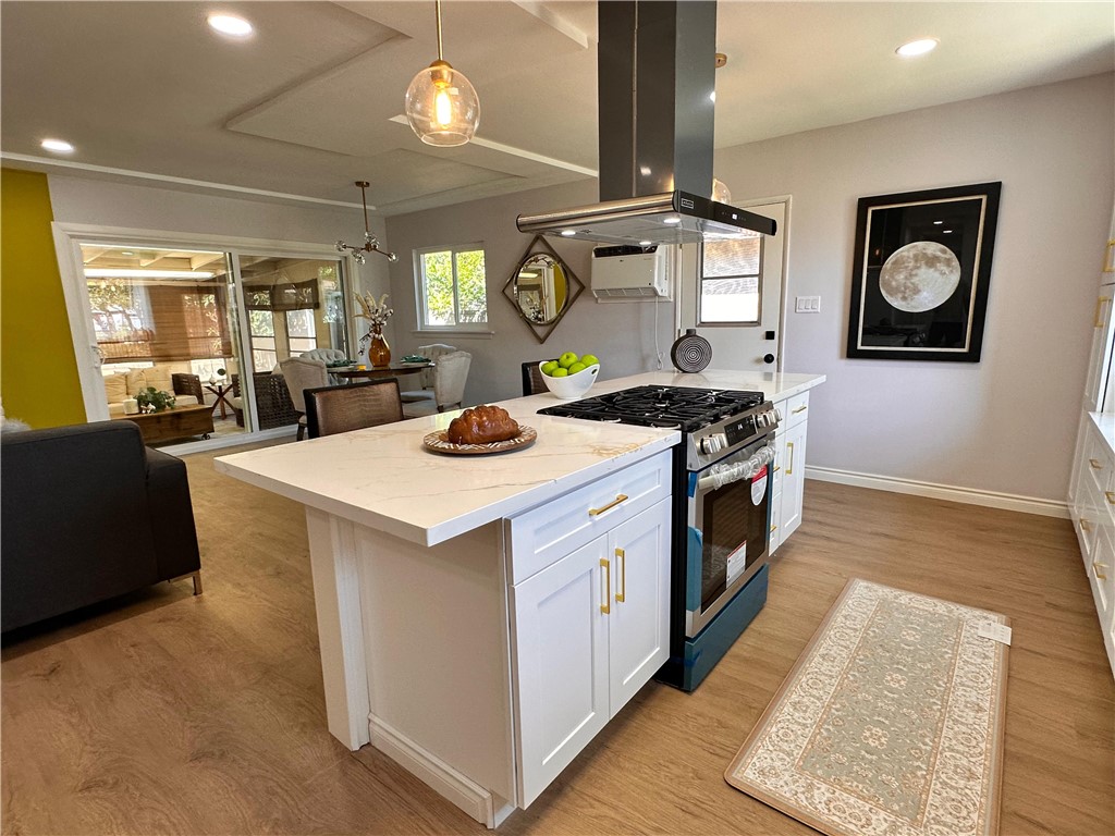 MLS #OC25225133 image #6