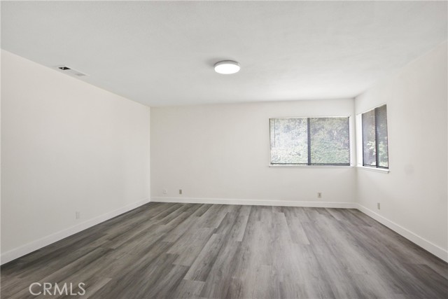 MLS #OC25225192 image #13