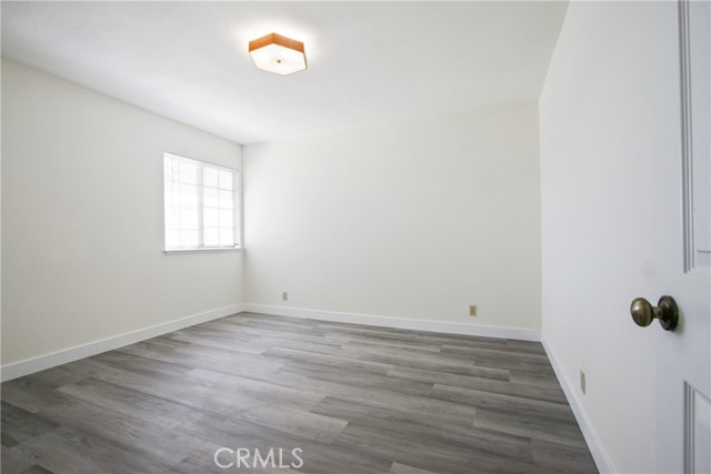 MLS #OC25225192 image #16