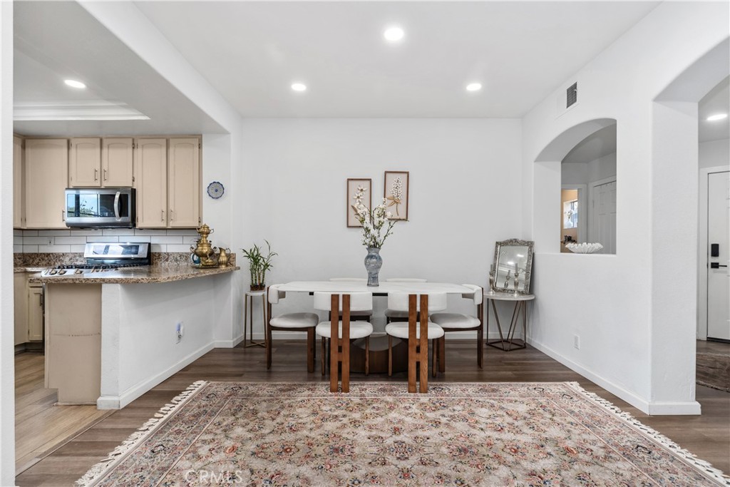 MLS #OC25225242 image #11