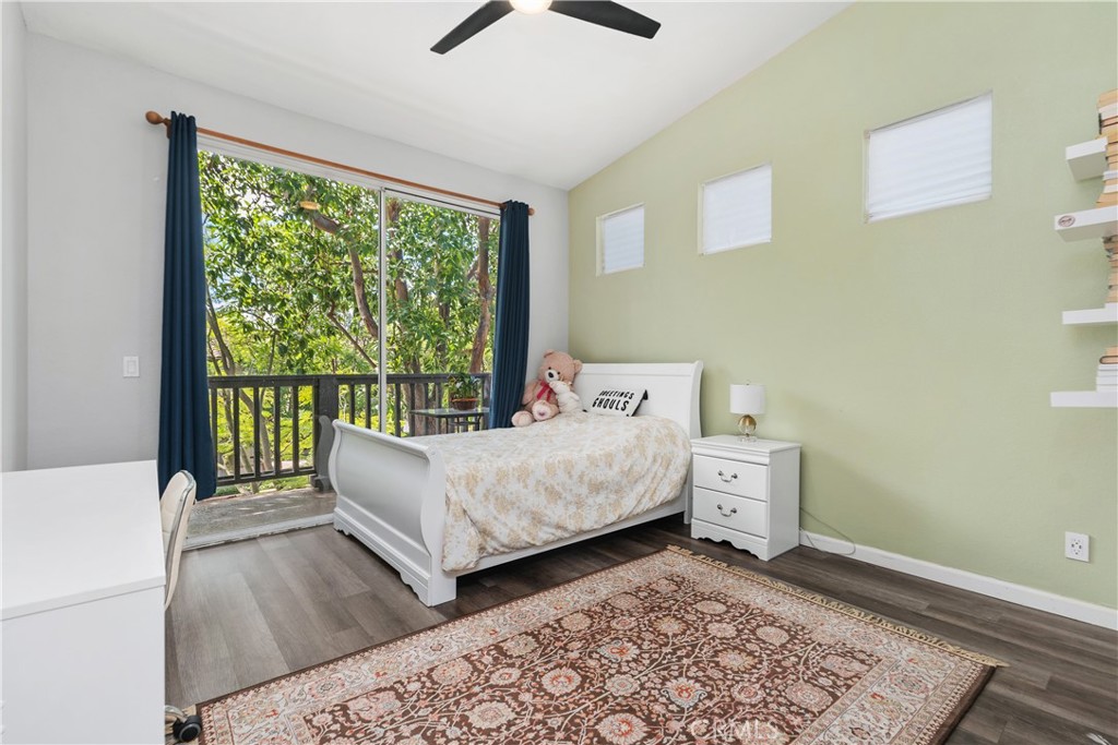 MLS #OC25225242 image #21