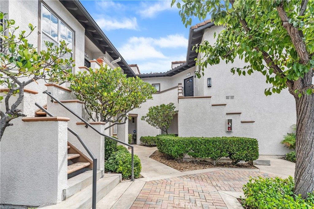 MLS #OC25225242 image #3