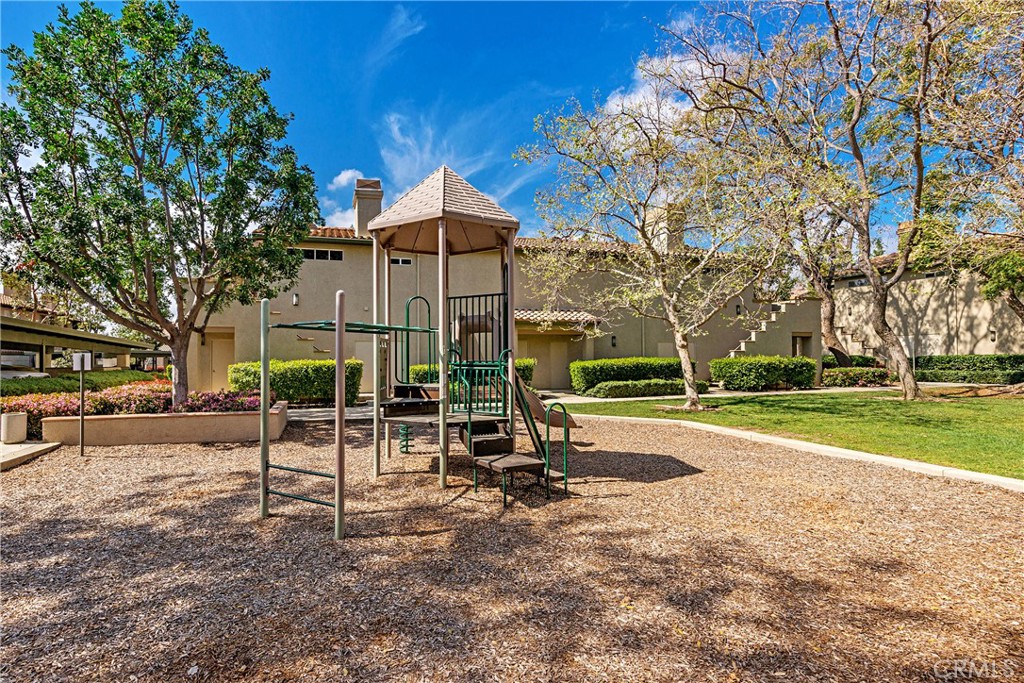 MLS #OC25225242 image #33