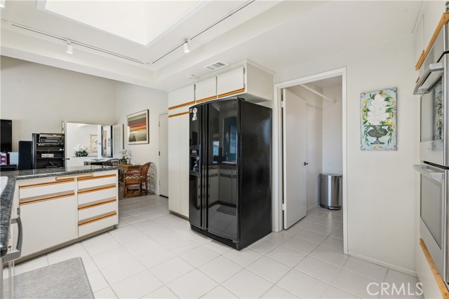 MLS #OC25225266 image #29