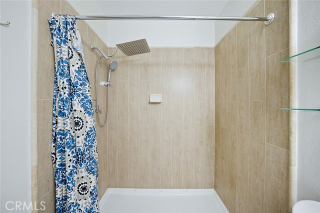 MLS #OC25225283 image #21