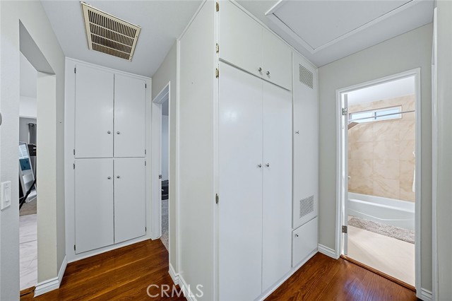 MLS #OC25225283 image #22