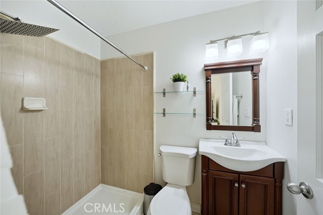 MLS #OC25225283 image #28