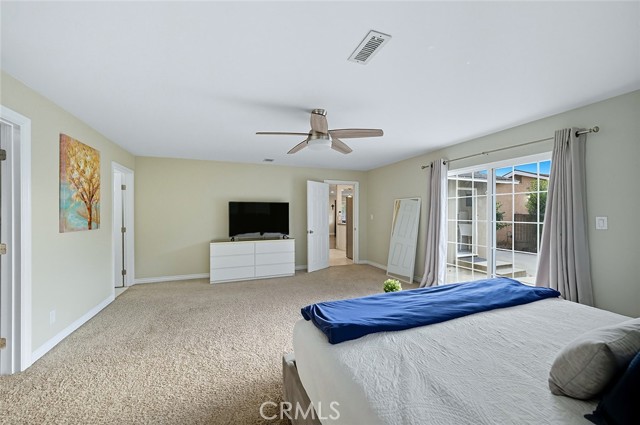 MLS #OC25225283 image #29