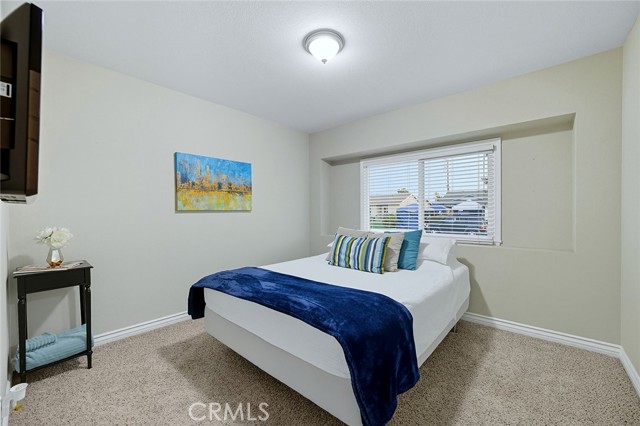 MLS #OC25225283 image #30