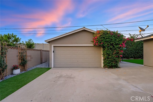 MLS #OC25225283 image #37