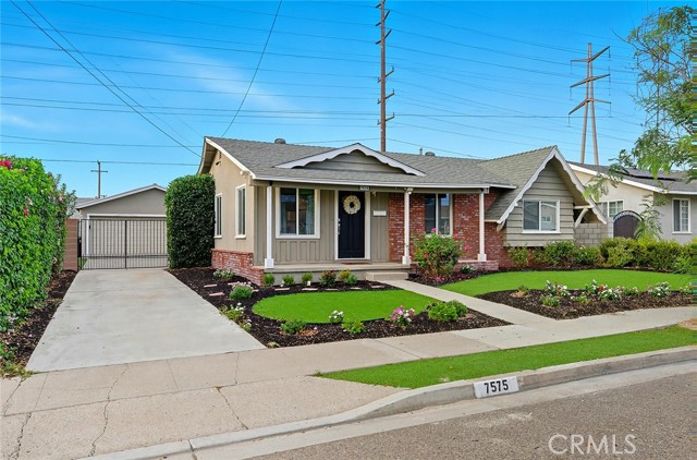 MLS #OC25225283 image #40