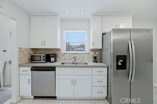 MLS #OC25225283 image #5