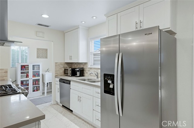 MLS #OC25225283 image #6