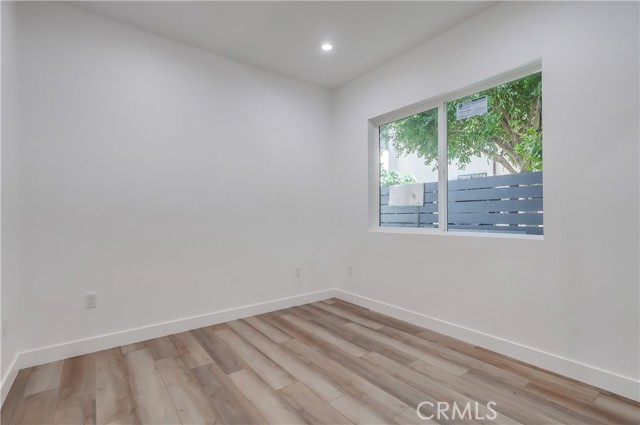 MLS #OC25225401 image #13